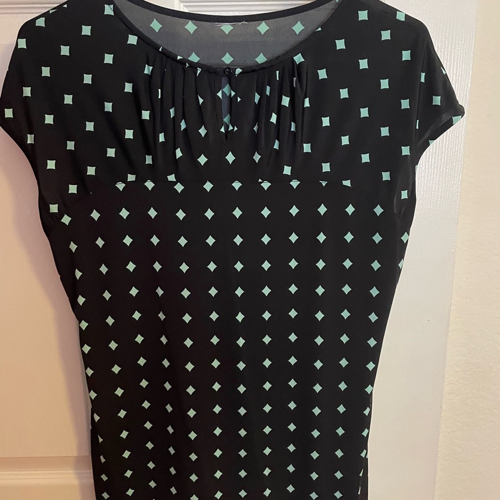 Nice pullover top great condition